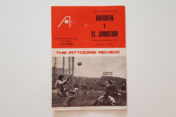 Aberdeen v St Johnstone 30 Jul 1975 first match programme