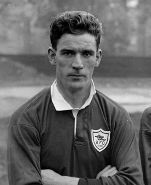David 'Dave' Halliday, Arsenal 1929-30 - Original B&W picture - No copyright - attached.