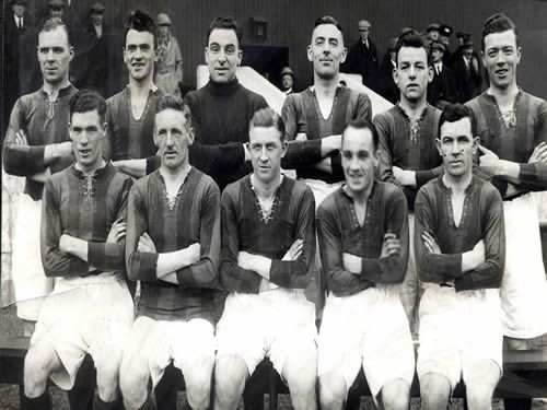 Aberdeen Football Club 1929-30, Team Photo - original B&W picture - No copyright - attached