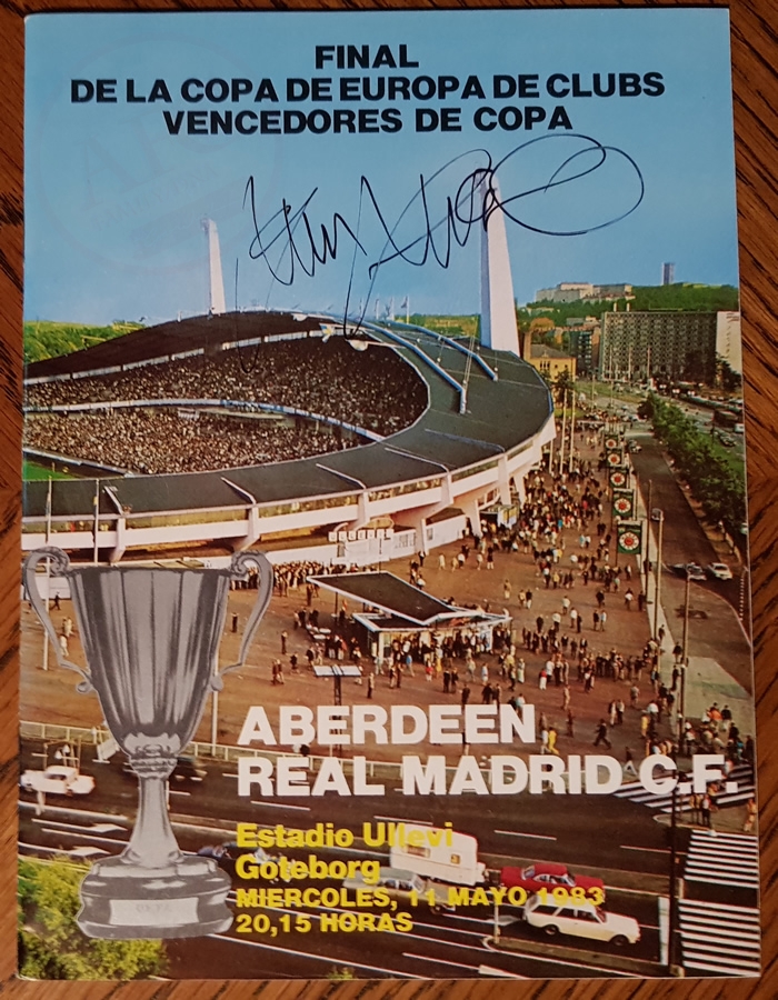 From Graeme Watson's personal collection - Aberdeen v Real Madrid 11 May 1983, programme signed, spanish edition